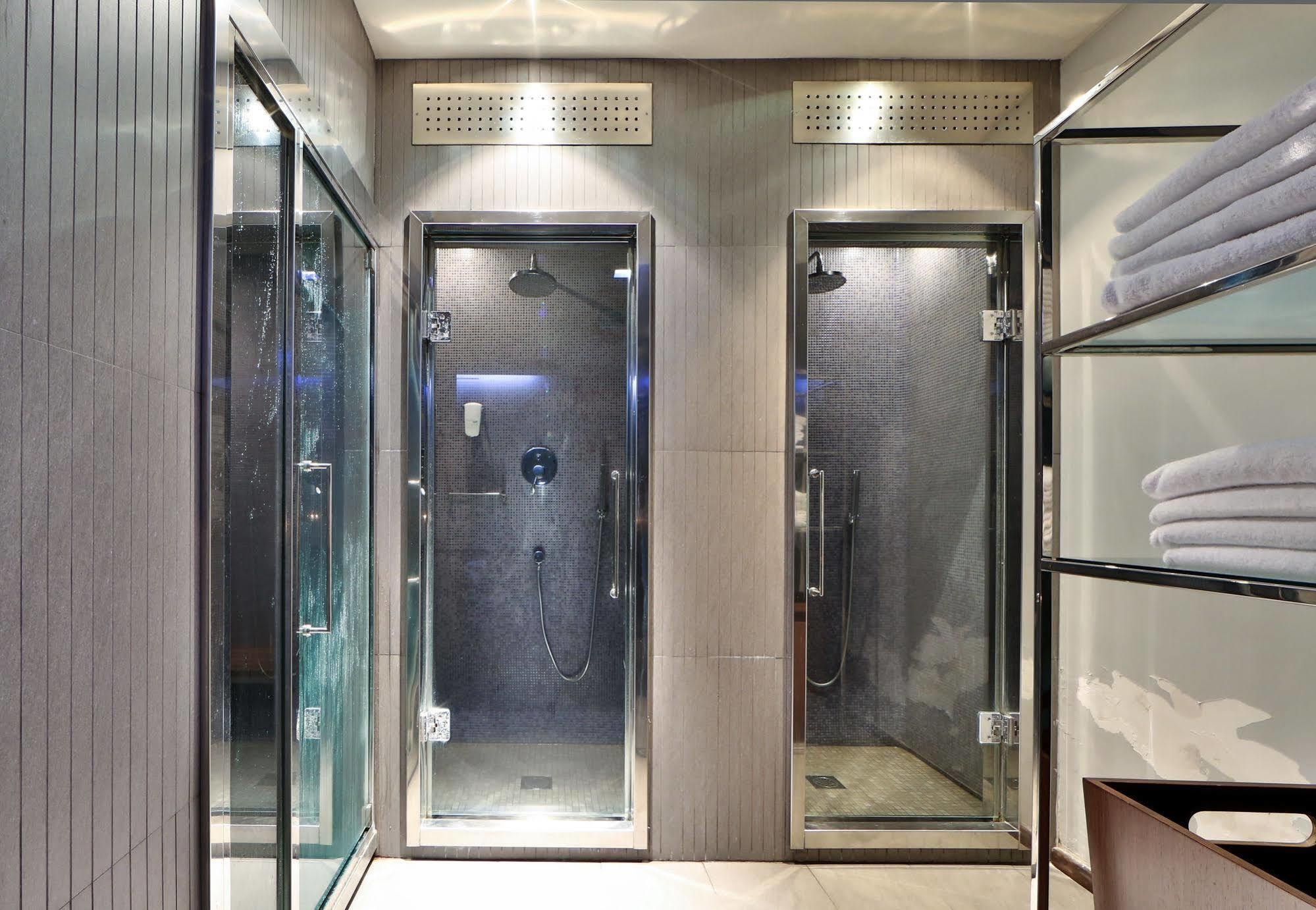 Western Goldenmile Milan 4*